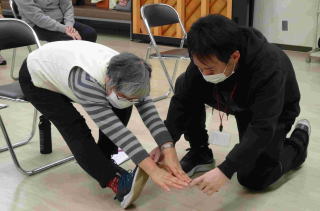 柔軟測定をしている様子